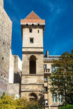Fransa, Paris 'teki Korkusuz John Kulesi. Bu, Bourgogne Oteli 'nin son kalıntısı, 1408' de inşa edildi..
