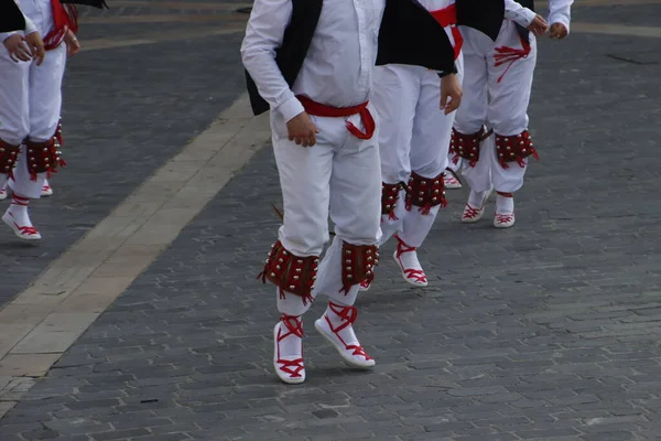 Halk Festivalinde Bask Geleneksel Dansı — Stok fotoğraf