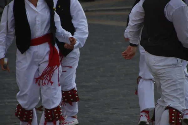 Baszk Tradicionális Tánc Egy Népfesztiválon — Stock Fotó