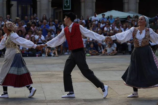 Bailarines Folclóricos País Vasco — Foto de Stock