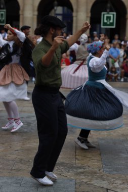 Bask halk dansı festivali