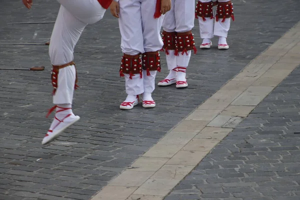 通りでのバスク舞踊展 — ストック写真