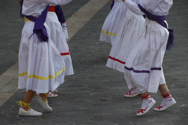 Баскська Народна Танцівниця Вулиці — стокове фото