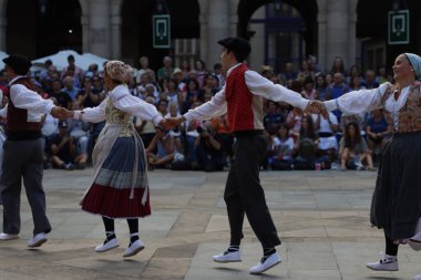 Bask halk dansı festivali