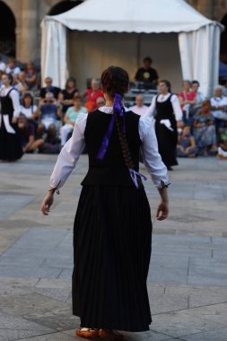 Bask halk dansı festivali