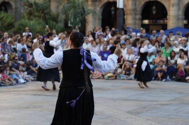 Bask halk dansı festivali