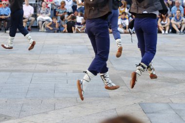 Bask halk dansı festivali