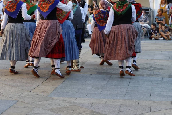バスク民俗舞踊野外フェスティバル — ストック写真
