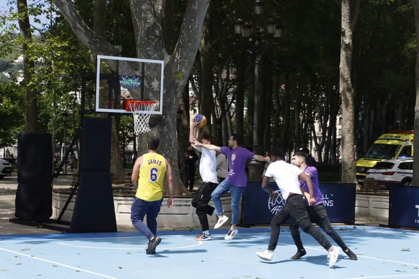 Jugando Basket Parque — Foto de Stock