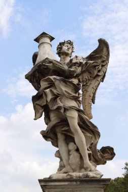 Vatikan 'da melek heykeli