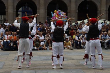 Sokaktaki Bask halk festivali