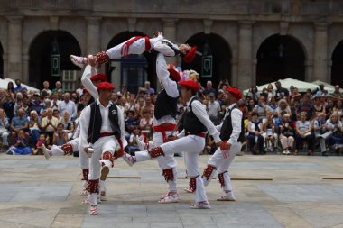 Bask halk dansı festivali