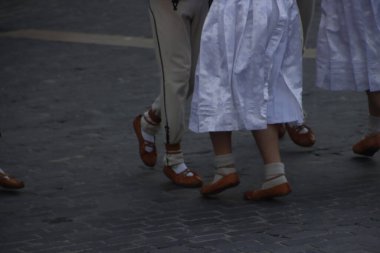 Açık hava festivalinde Slovakça dans