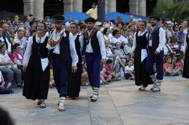 Bask halk dansı sergisi