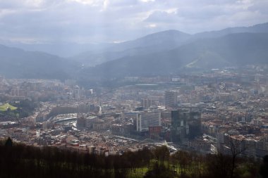 Bilbao şehrindeki şehir manzarası