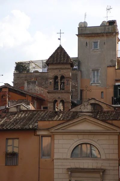 意大利罗马市中心的古典建筑 — 图库照片