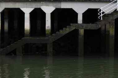 Bilbao nehrinin manzarası