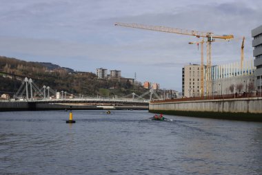 Bilbao nehrinin manzarası