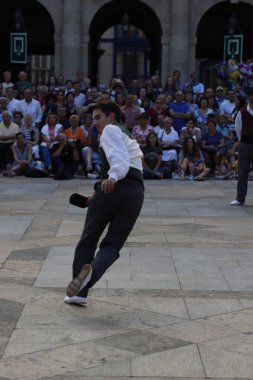 Bask halk dansı festivali