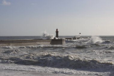 Portekiz, Porto sahilindeki deniz feneri.