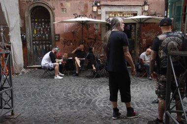 Roma şehrinde turistler