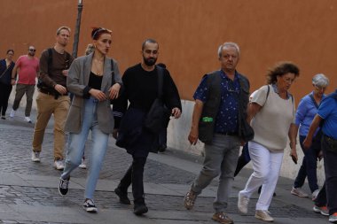 Roma şehrinde turistler