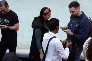 Roma şehrinde turistler