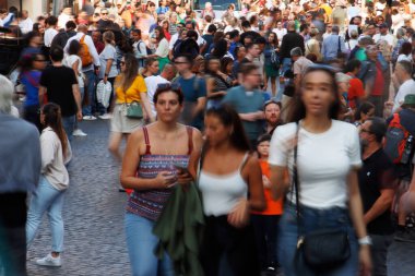 Roma şehrinde turistler