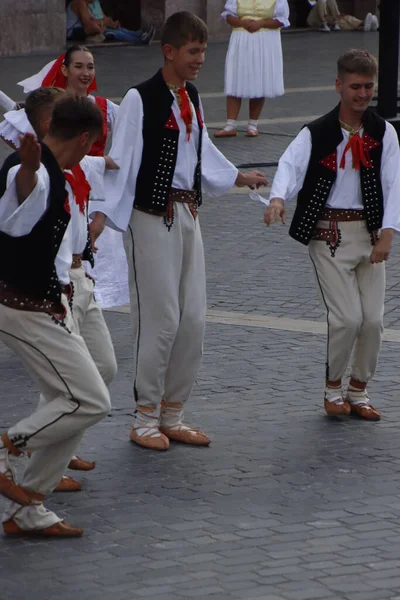 Danza Folclórica Eslovaca Calle —  Fotos de Stock