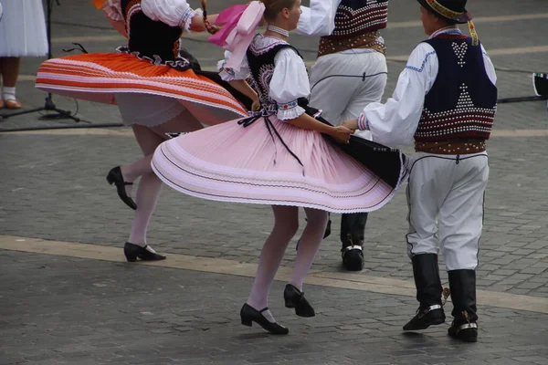 Danza Folclórica Eslovaca Calle —  Fotos de Stock