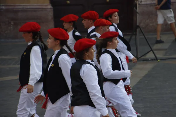 Baskický Lidový Tanec Pouličním Festivalu — Stock fotografie