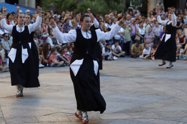 Bask halk dansı festivali 