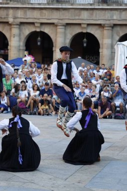 Bask halk dansı festivali 