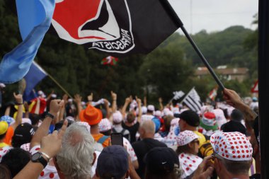 Fransa Turu 2023 'ün ilk safhasında destekçiler