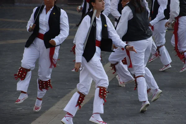 Basque Έκθεση Λαϊκού Χορού Στο Δρόμο — Φωτογραφία Αρχείου