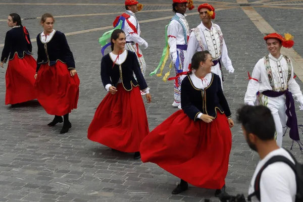 Basque Folk Dancer Outdoor Festival — Stok fotoğraf