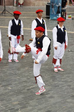 Bask halk dansı sergisi