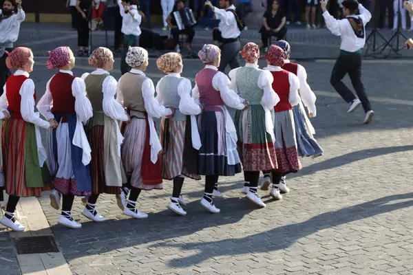 Dançarina Folclórica Basca Rua — Fotografia de Stock