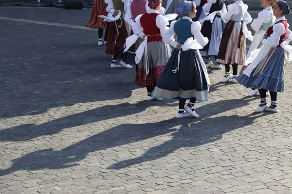 Baskijska Tancerka Ludowa Ulicy — Zdjęcie stockowe