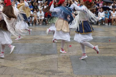 Bask halk dansı sergisi
