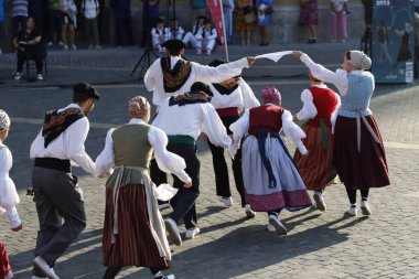 Bask halk dansı sergisi