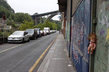 Bilbao 'nun banliyölerindeki köprü