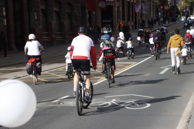 Bilbao 'da popüler bisikletçi yarışı