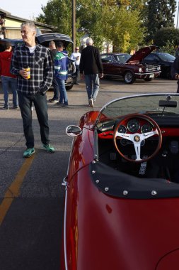  Ann Arbor, Michigan 'ın varoşlarında araba buluşması