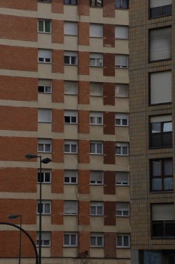 İspanya, BIlbao 'da apartman blokları