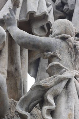 Prag şehir merkezinde heykel