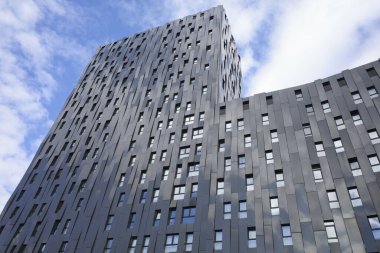 İspanya 'nın Bilbao şehrinde inşa ediliyor.