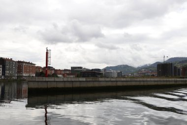 Bilbao nehrinde sanayi ortamı