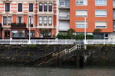 İspanya 'nın Bilbao şehrinde şehir manzarası