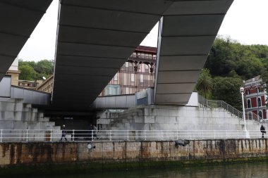 Şehirdeki apartman bloğu